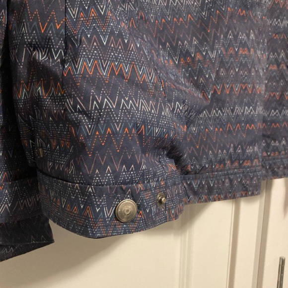 Columbia Women’s winter jacket - Picture 4 of 8